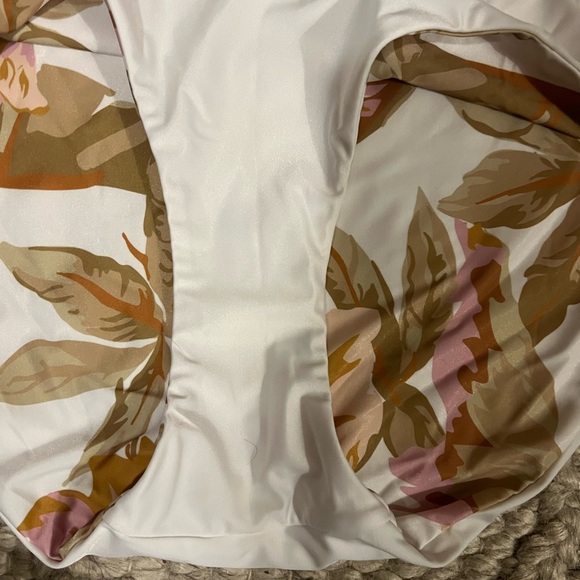 Baiia 5pc Bikini set - Picture 9 of 11